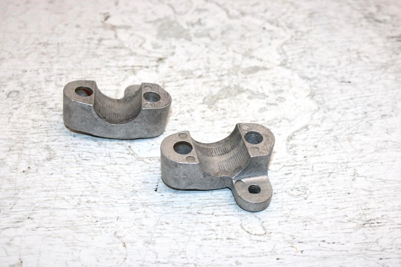 1983 Honda Atc 185 Sa All Terrain Oem Upper Handlebar Clamp 53121-958-000 AH61