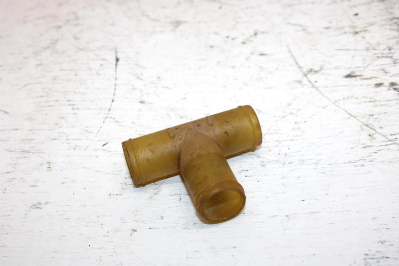 1989 Yamaha Inviter Oem Coolant Hose Tee 81E-12581-00-00 SY17