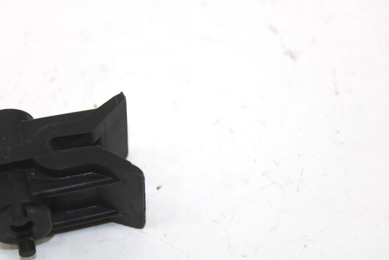 1976 Yamaha Gs340 Oem Hood Locator 90464-09006-00 SY71