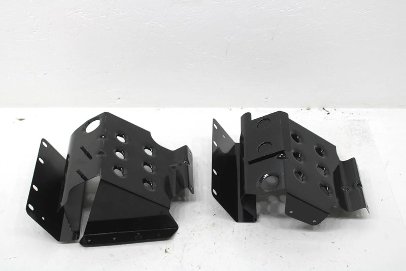 1985 Yamaha Enticer 340 Oem Foot Rest Set 8Y2-21910-01-00 SY132