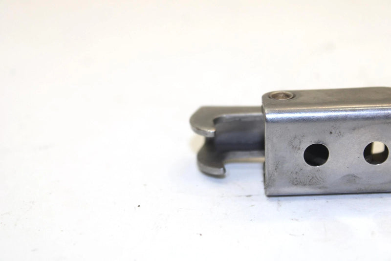 Yamaha Oem Hatch Lock Bracket EU0-62841-01-00 Q4115