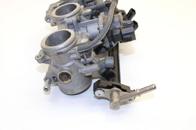 2009 Yamaha Fx Nytro Oem Main Fuel Injectors Throttle Body 8GL-13750-10-00 SY74