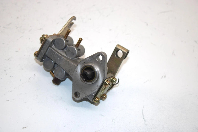 99 Polaris Xc 500 Oem Engine Oil Pump 2540057 Q1932