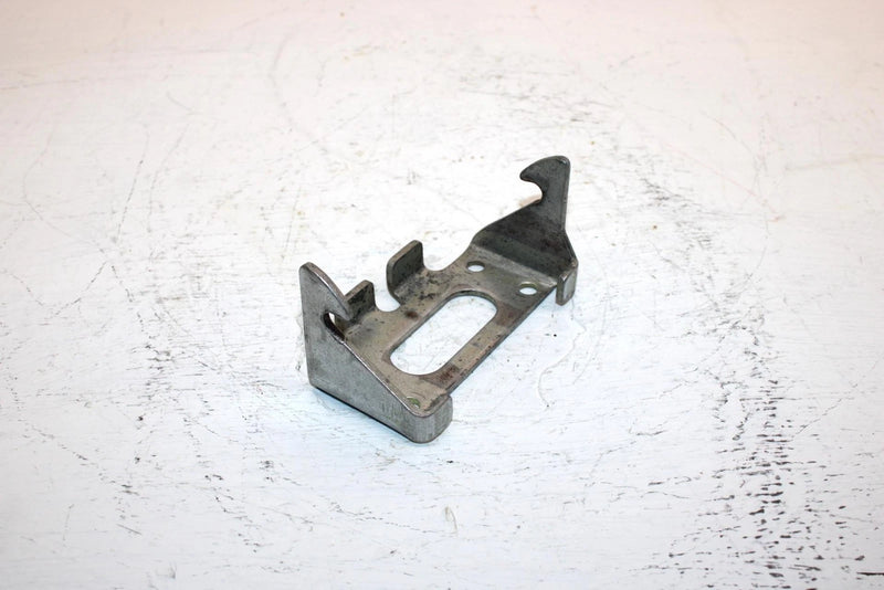 1985 Honda Atc 110a All Terrain Oem Rear Fender Catch 80101-943-000 AH58