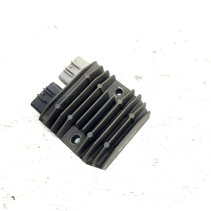 09-14 Yamaha Grizzly 550 YFM550 4x4 OEM Voltage Regulator 1D7-81960-01-00 AY65