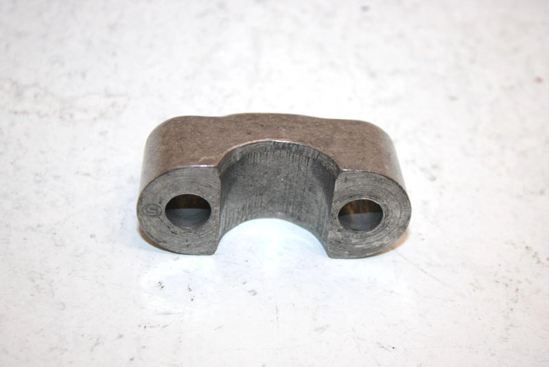 2000 Kawasaki Jet Ski 1100 Stx Oem Handlebar Clamp Pair 46012-3720 JK11