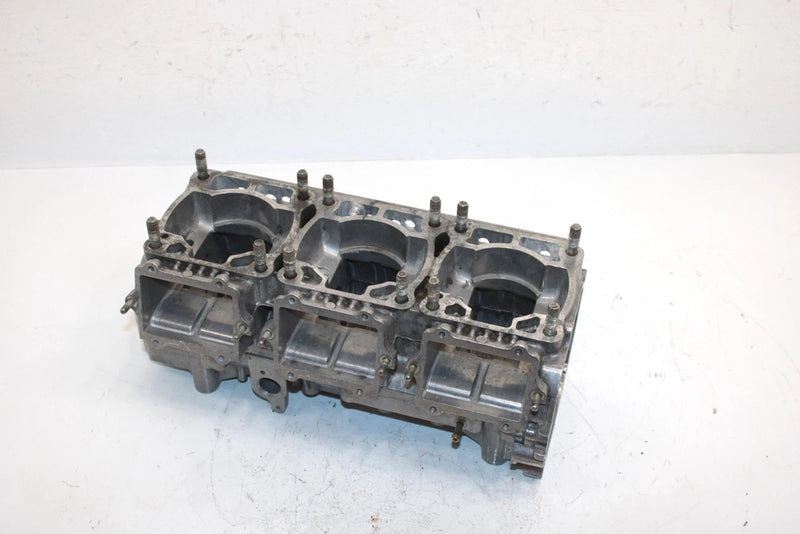 98 Polaris Xc 700 Oem Crankcase 3085511 3085575 SP130