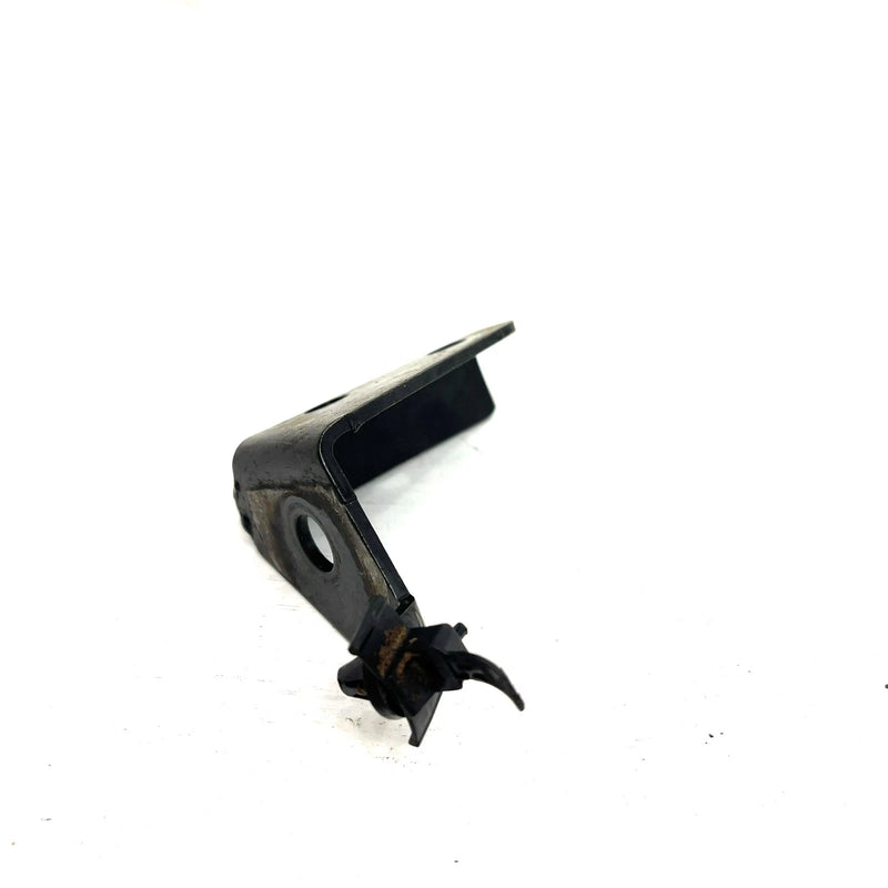 03 Bombardier Traxter 500 4x4 Auto OEM Front Engine Mount Bracket 707000082 AB15