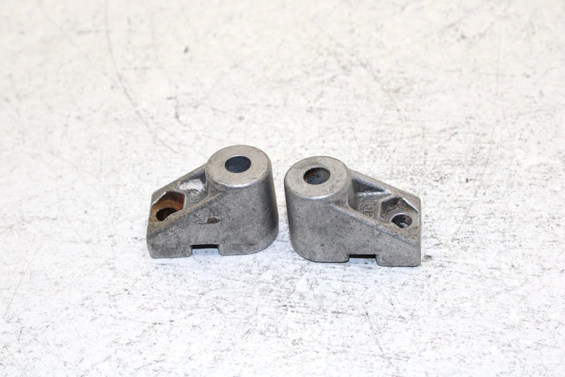 99 Yamaha Vmax 600 Sx Oem Idler Wheel Mount Bracket Set Of 4 8DF-47419-00-00 SY5