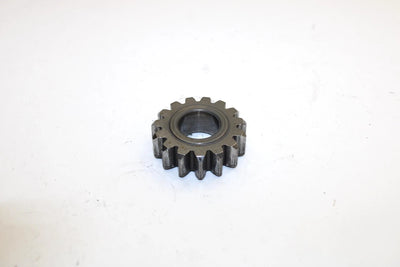 Suzuki  OEM Trans Tranny Transmission 2nd Drive 15T Gear 24221-18a00 Q1876