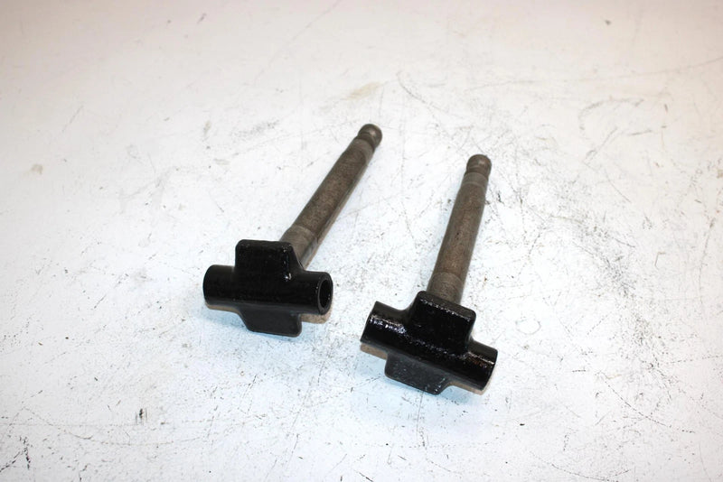 93 Polaris Xlt Oem Steering Spindle Pair 5130919-067 6230073-067 SP59