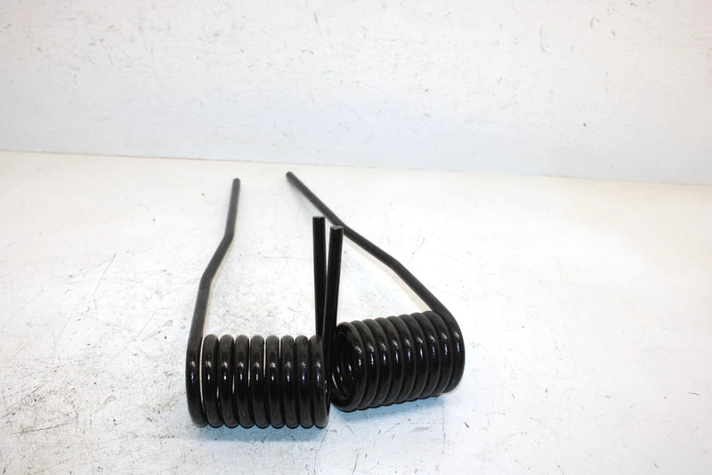 92 Polaris Trail Oem LH,RH R Suspension Spring (Set) 7041246-067 SP136