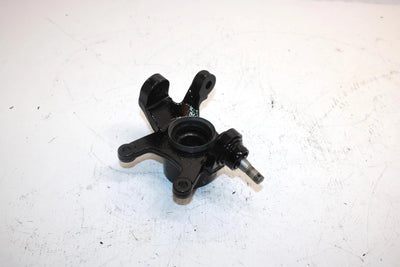 2001 Bombardier Traxter Oem Front Right Steering Knuckle 709400095 AB10