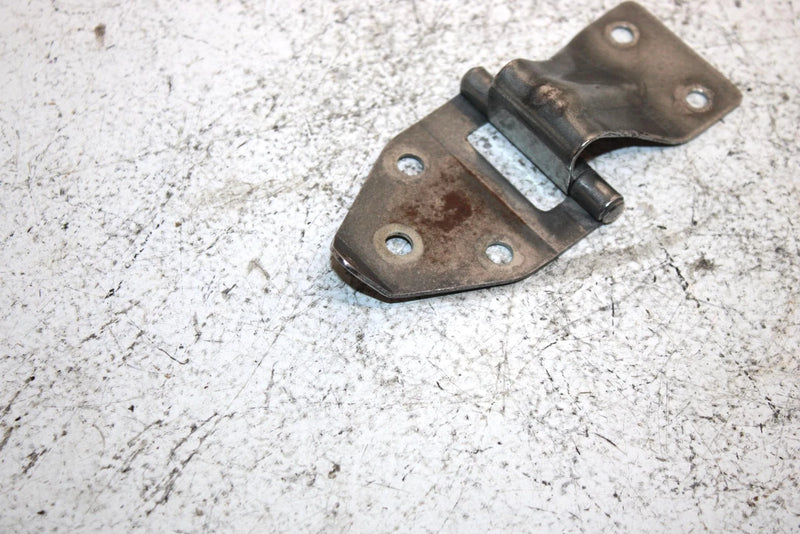 81 Yamaha Enticer 250 Et250e Oem Torage Box Hinge 8F3-77726-01-00 SY6
