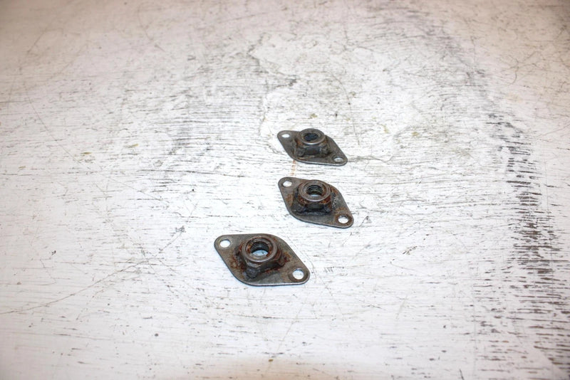 97 Yamaha Vmax700 Triple Oem Chain Housing Bracket Set Of 3 8CR-21939-00-00 SY10