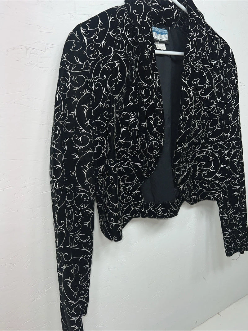 New Women’s Black Cheyenne Outfitters Short Show Jacket Small WW-2