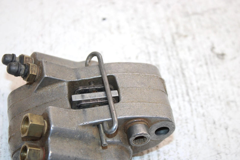 02 Polaris Sportsman 400 Oem Rear Brake Caliper 1910553 AP75