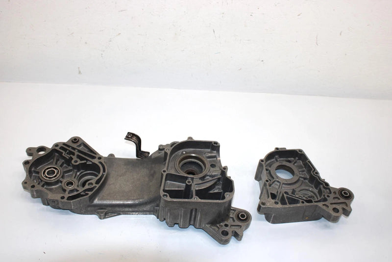 06 Arctic Cat Atv 90  Dvx Oem Crankcase Set R/L 3303-400 3303-004 AA17