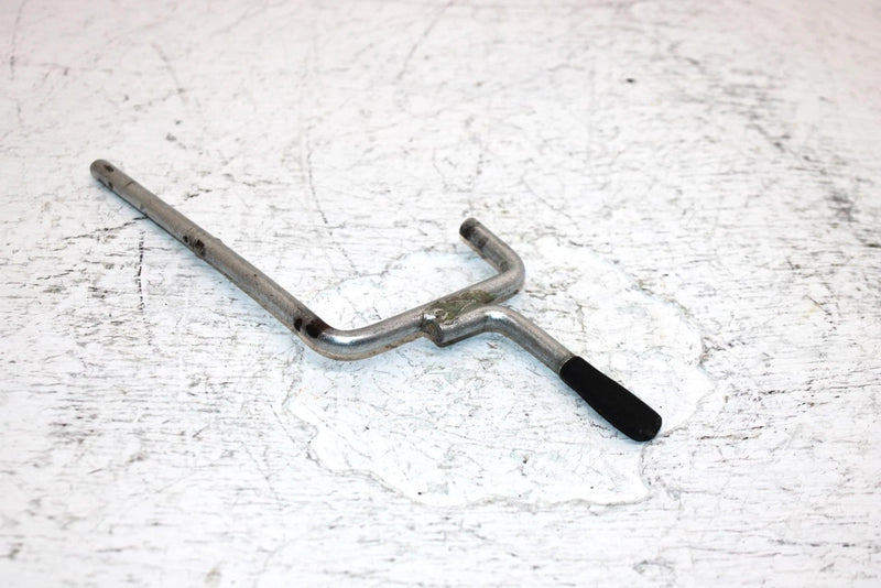 1985 Honda Atc 110 Oem Seat Lock Lever 50221-943-010 AH68