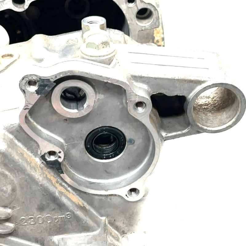 2006 Yamaha Rhino 450 YXR450FA 4x4 OEM Crankcase 2P5-15100-01-00 XY2