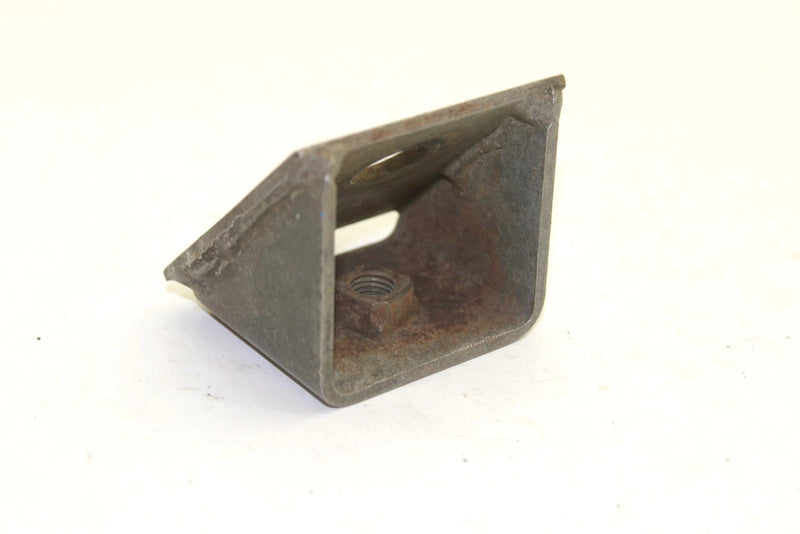 Yamaha OEM Front Right Lower Engine Motor Mount 8h8-21418-01-00 SY46