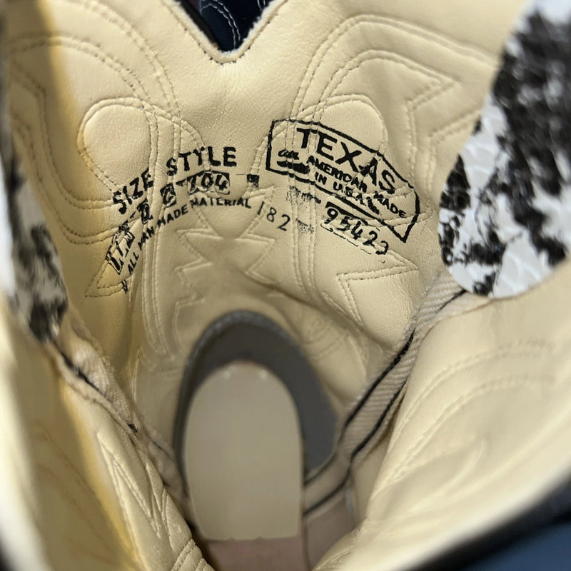 New Children’s Black And White Texas Brand Cowboy Boots. C104 11 D. 24-78
