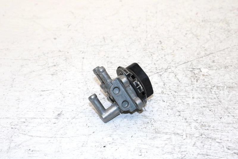 2000 Kawasaki Prairie 300 Oem Fuel Tap 51023-1404 AK31.1