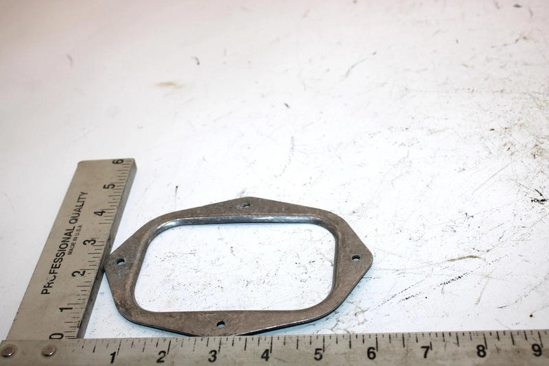 89 Polaris 500 Oem RH Boot Seal Plate 5210904 Q1500
