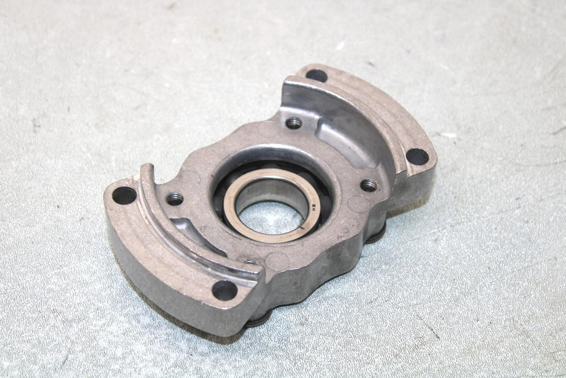 2000 Yamaha  Grizzly Oem Center Drive Bearing Housing 4WV-17521-01-00 AY35