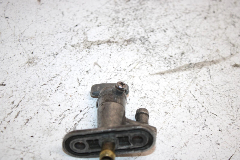 90 Yamaha Exciter Oem Petcock 84M-1249A-00-00 SY3