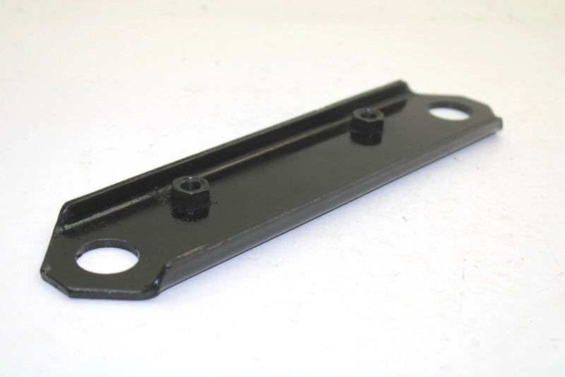 Yamaha OEM Engine Motor Mount Front Lower Plate 8g8-21419-00-00 SY47