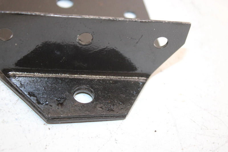 94 Polaris 500 Efi Oem Right Rear Suspension Mount Bracket 1011858-067 SP129