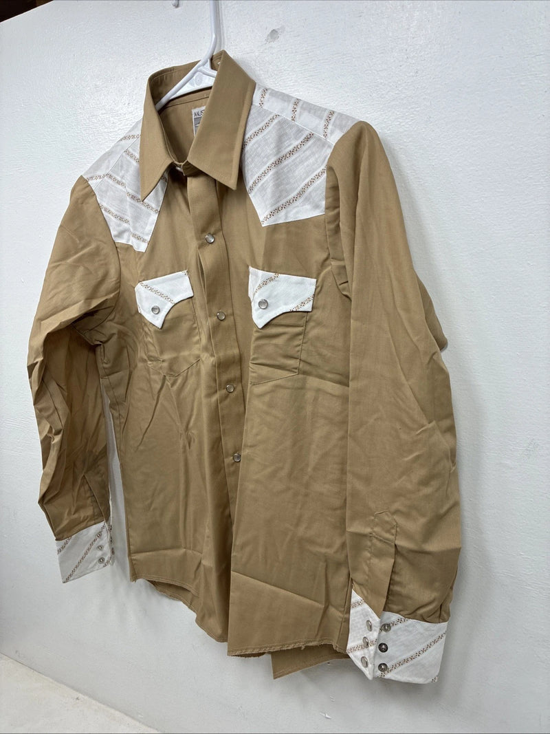 New Women’s Mustang Brown Designed Long Sleeve Pearl Snap Size 16 TT-89