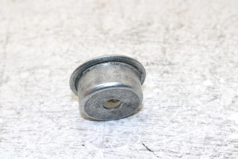 1996 Yamaha Vmax 600 Oem Front Strut Retainer SY29