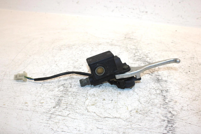 1997 Yamaha Vmax Sx 700 Triple Oem Brake Master Cylinder 8CR-W2587-00-00 SY10