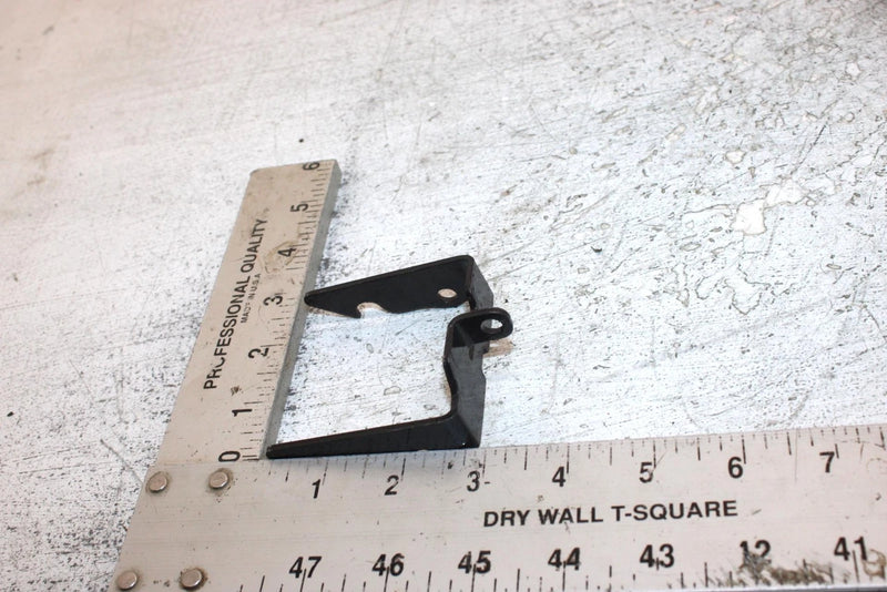 2006 Polaris Sportsman 500 Oem Passenger Seat Latch Hook 5249895 AP186