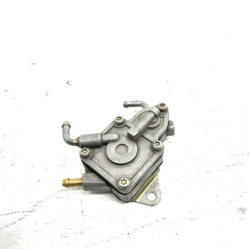 2004 Yamaha Rhino 660 OEM Fuel Gas Pump 5UG-13910-01-00 XY3.1