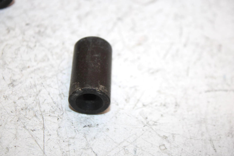 2001 Polaris Magnum 500 Oem Radiator Mount Spacer Pair 5020572 AP121