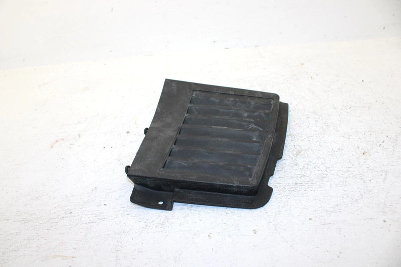 1990 Yamaha Phazer Ii Oem Side Louver Set 8X9-77131-00-00 SY16