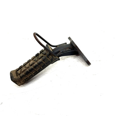 2003 Yamaha Raptor 80 OEM Right Footrest 3GB-27421-10-00 AY69