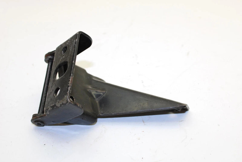 Yamaha Oem Hood Hinge 8DF-7714A-00-00 Q4294