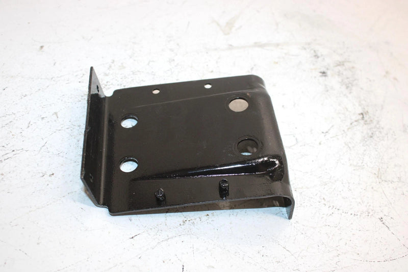 97 Polaris Indy 500 Oem Radius Rod Bracket 5222866-067 Q5584