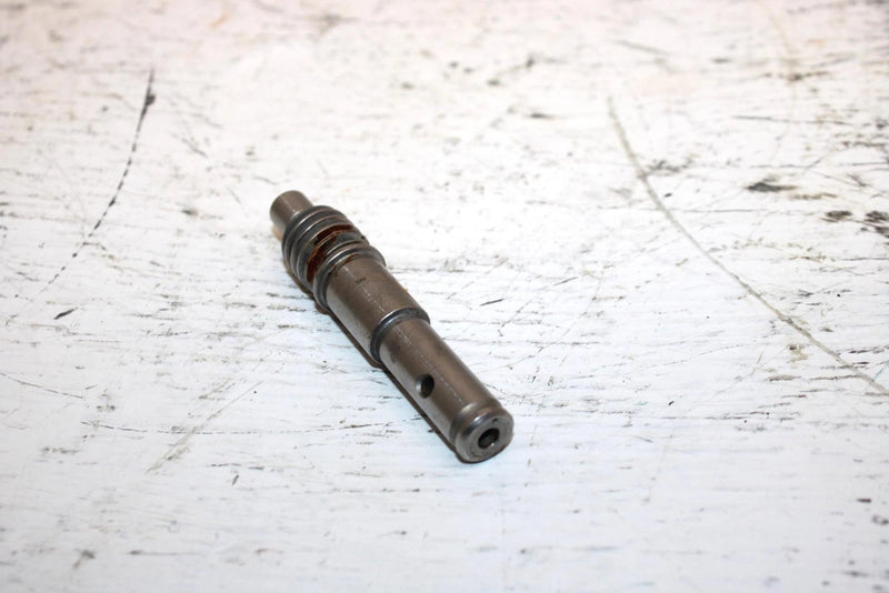 1989 Yamaha Inviter Oem Oil Pump Drive Shaft 83M-13175-00-00 SY17