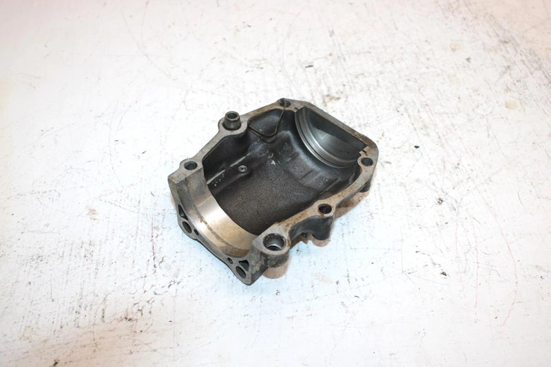 84 Yamaha  Tri Moto 3 Wheeler OEM Crankcase Output Cover 24W-15415-09-00 AY21