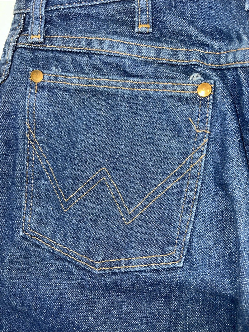 New Men’s Cowboy Cut Wrangler Classic Fit Denim Jeans. 11/12-36 F-35