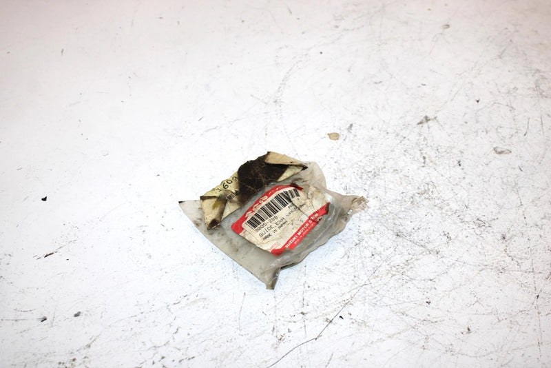 98 Arctic Cat Zr 440 Sno Pro Oem NOS Right Exhaust Valve Guide 3005-288 SAS7