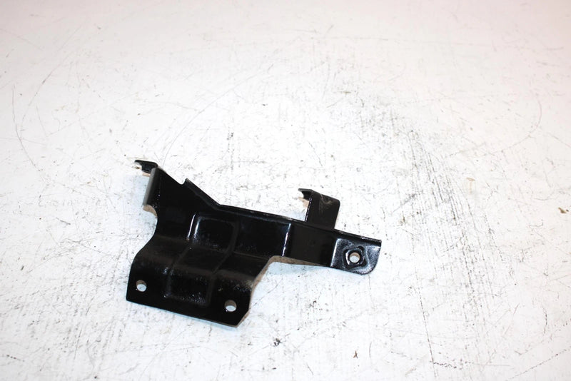 88 Yamaha Excel Iii Oem Airbox Bracket 8G8-14498-00-00 SY12