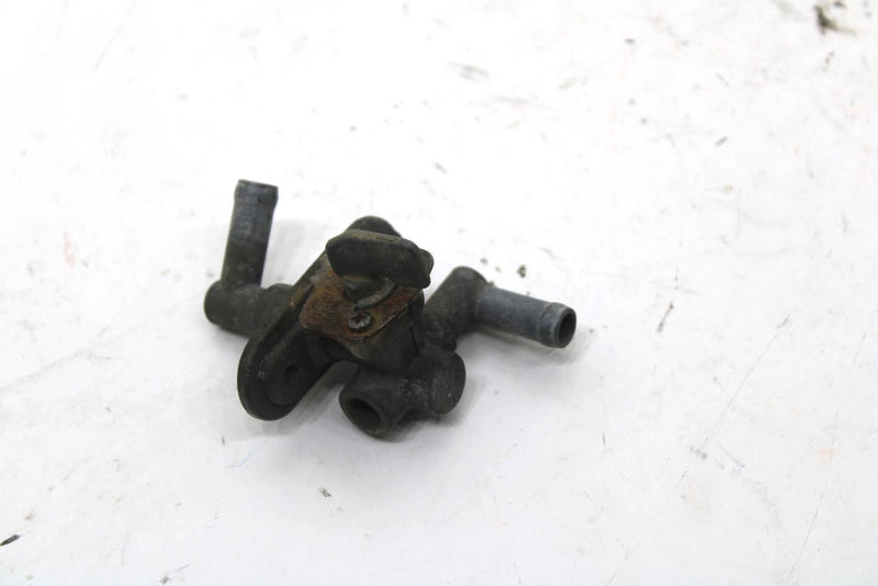 1989 Yamaha Ovation Oem Fuel Petcock Assembly 85L-24500-00-00 SY67