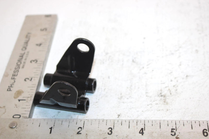 1990 Kawasaki Bayou 300 Oem Diff Mount Bracket 11046-1221 AK22