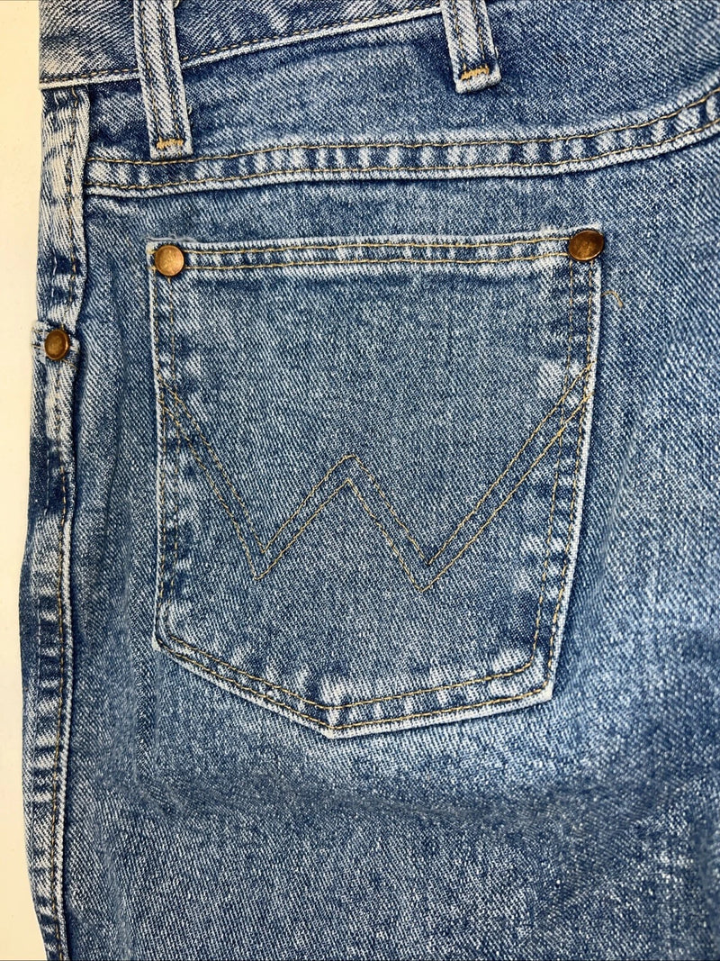 New Men’s Cowboy Cut Slim Fit Wrangler Denim Jeans. 15x34 G-8